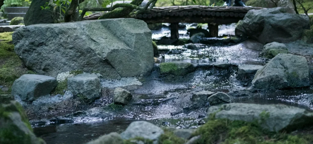 堅固な岩のイメージ