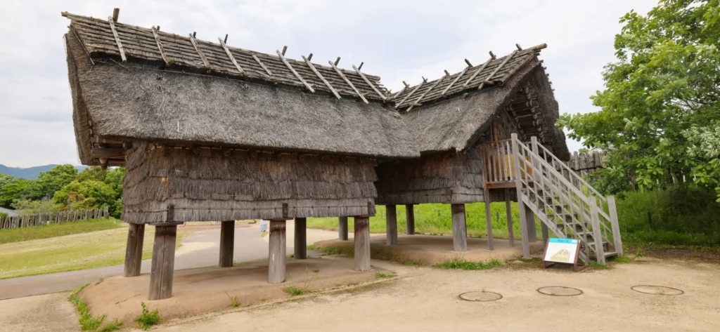 吉野ヶ里歴史公園の高床式倉庫(復元)