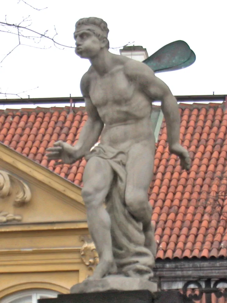 ワルシャワの四風宮殿にあるノトゥスの像